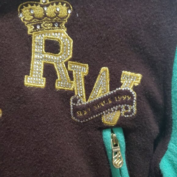 Vintage 2004 Rocawear Varsity Jacket with detachable fur hood - Picture 9 of 12